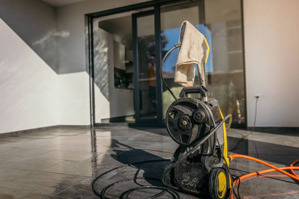 Best Pool Deck Cleaning  in Lanark, IL